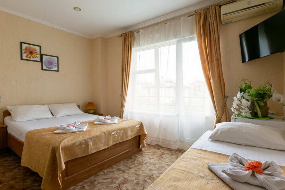 Гостевой дом Family Hotel H2O Геленджик
