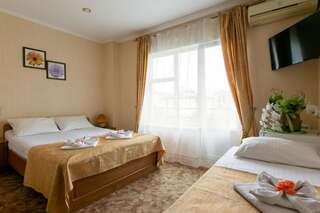 Гостевой дом Family Hotel H2O Геленджик-1