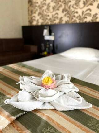 Гостевой дом H2O Геленджик Стандарт 2х местный.-2