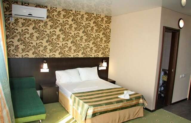 Гостевой дом Family Hotel H2O Геленджик-55